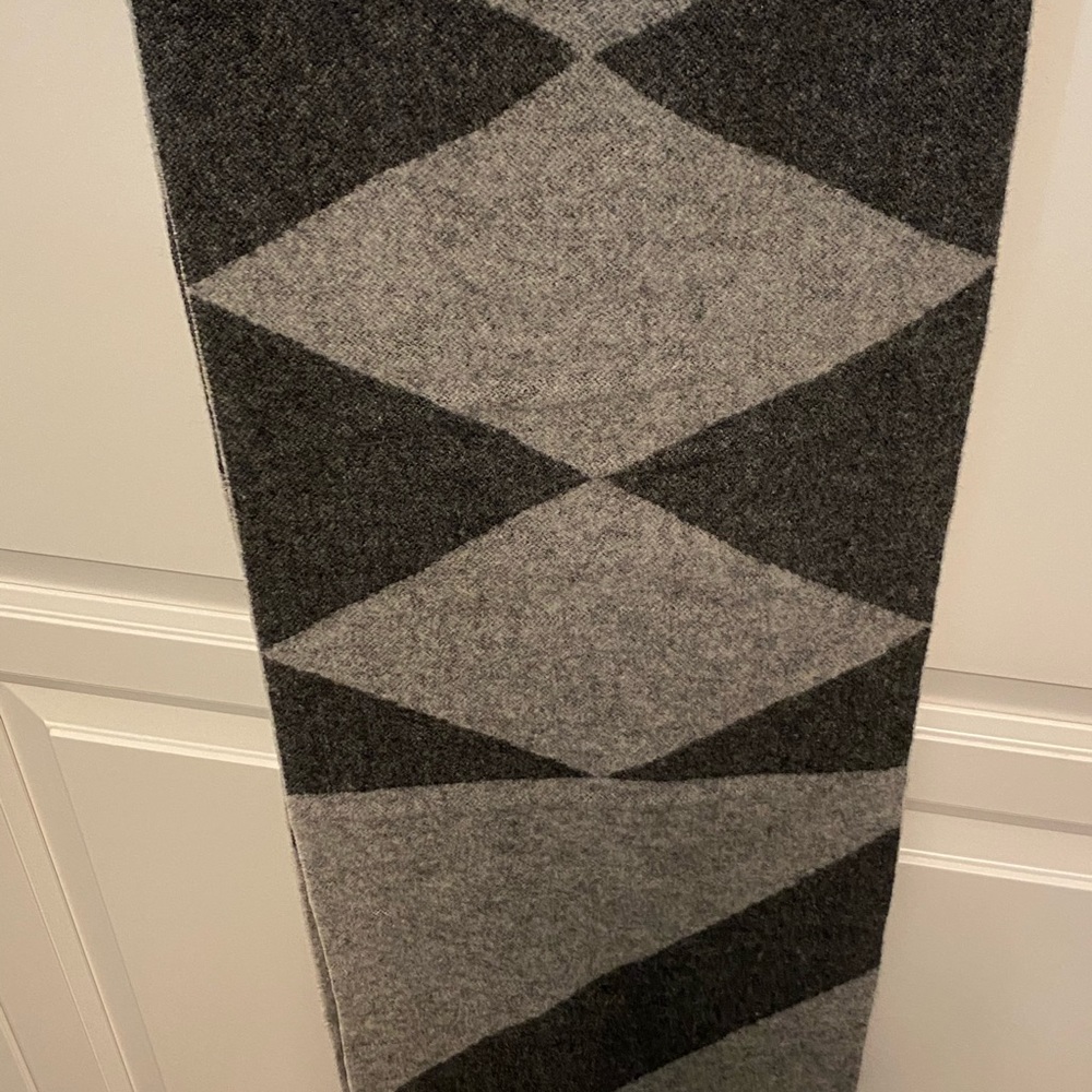 Tory Burch Carnavalet Oblong Scarf - Picture 4 of 6
